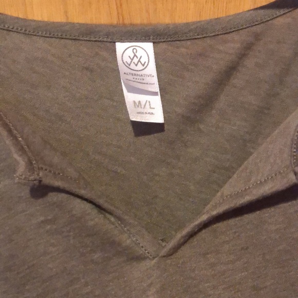 Alternative Earth Women’s s/s Taupe top ~ medium - Picture 5 of 9